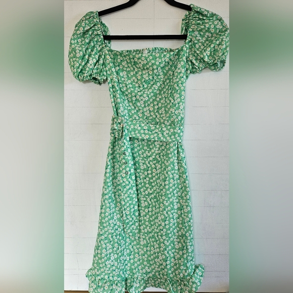 XS green flowe dress - Picture 1 of 2
